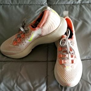 Nike React size 6.5 shoes